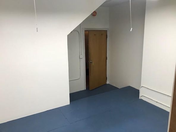 Suite 1F